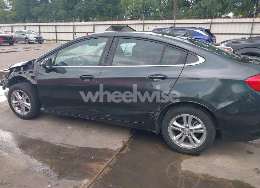 Photo 15 of 2017 Chevrolet Cruze LT AUTO (VIN 1G1BE5SM4H7250862)