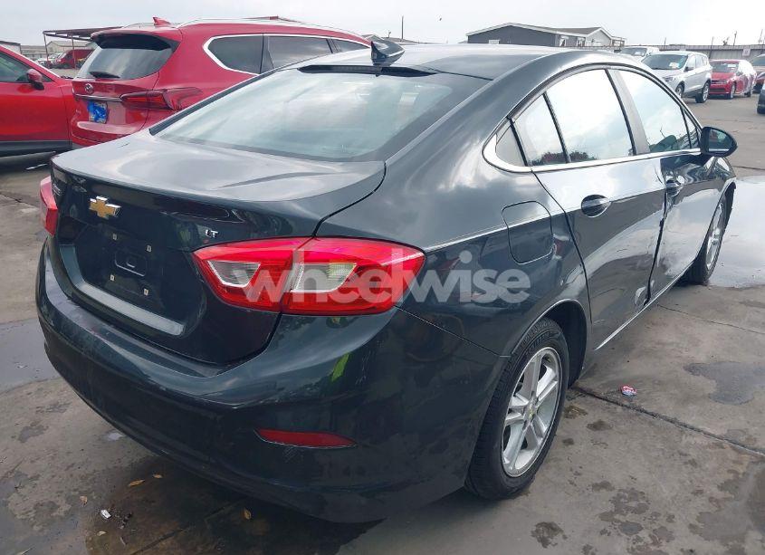 Photo 4 of 2017 Chevrolet Cruze LT AUTO (VIN 1G1BE5SM4H7250862)