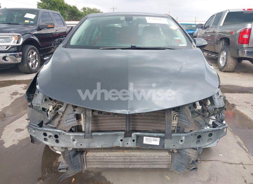 Photo 6 of 2017 Chevrolet Cruze LT AUTO (VIN 1G1BE5SM4H7250862)