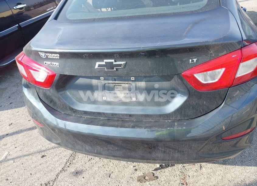 Photo 16 of 2017 Chevrolet Cruze LT AUTO (VIN 1G1BE5SM4H7253227)