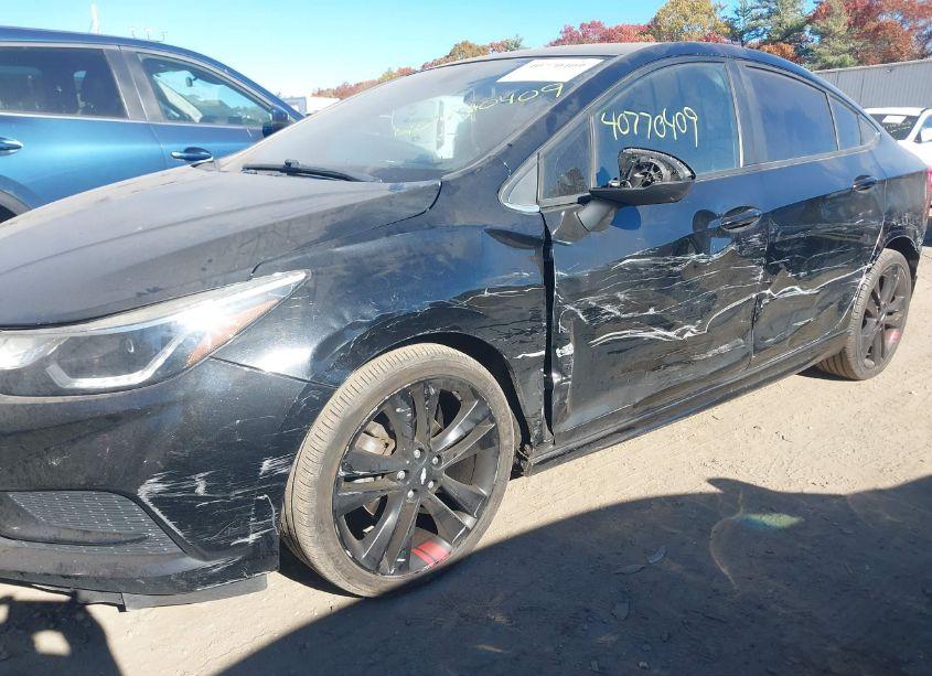 Photo 6 of 2017 Chevrolet Cruze LT AUTO (VIN 1G1BE5SM4H7269489)