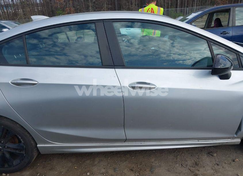 Photo 14 of 2017 Chevrolet Cruze LT AUTO (VIN 1G1BE5SM4H7275986)