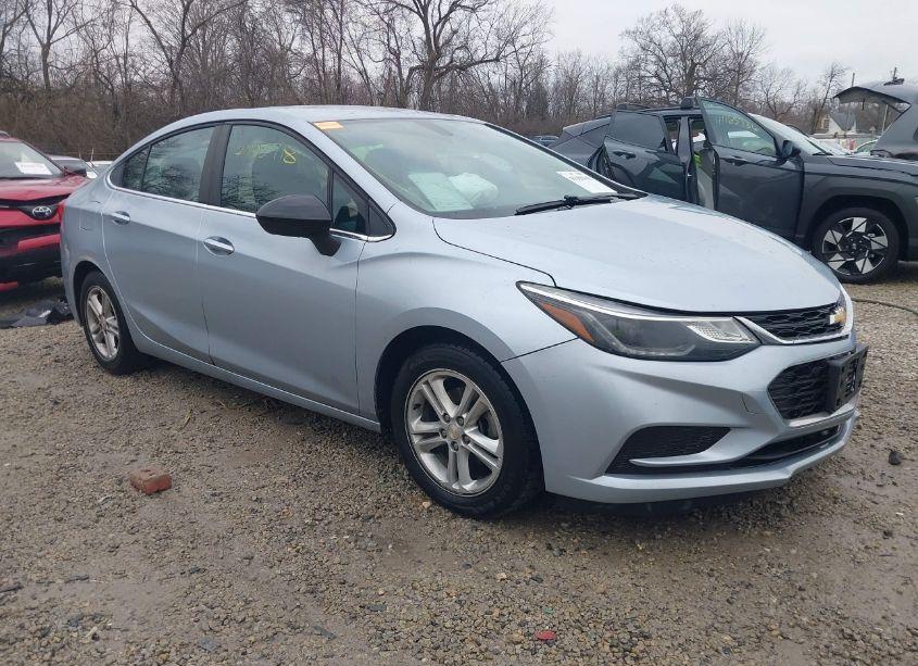2018 Chevrolet Cruze LT AUTO (VIN 1G1BE5SM4J7100580) main photo