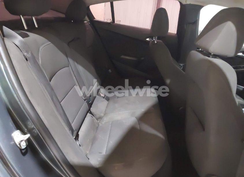 Photo 8 of 2018 Chevrolet Cruze LT AUTO (VIN 1G1BE5SM4J7113202)