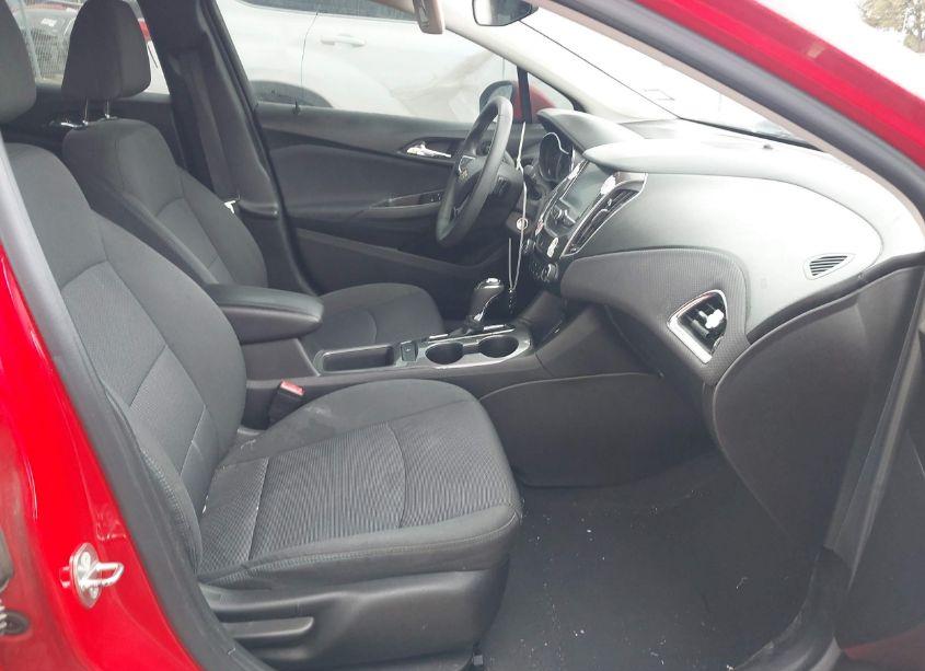 Photo 5 of 2018 Chevrolet Cruze LT AUTO (VIN 1G1BE5SM4J7113653)