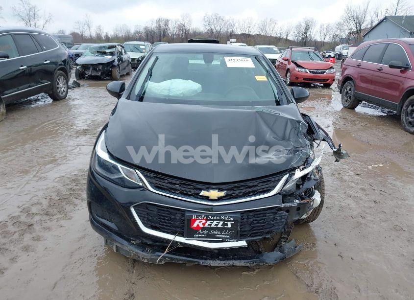 Photo 12 of 2018 Chevrolet Cruze LT AUTO (VIN 1G1BE5SM4J7151836)