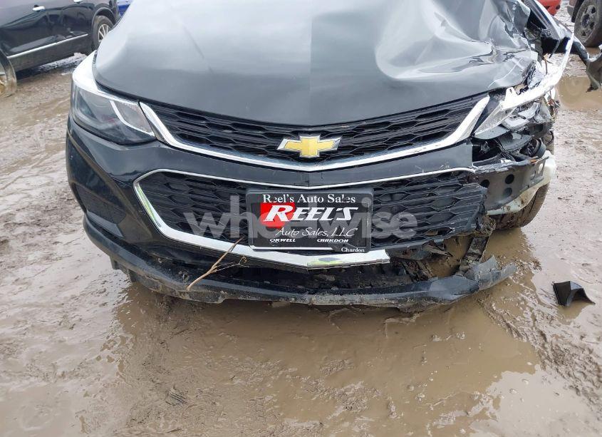 Photo 6 of 2018 Chevrolet Cruze LT AUTO (VIN 1G1BE5SM4J7151836)