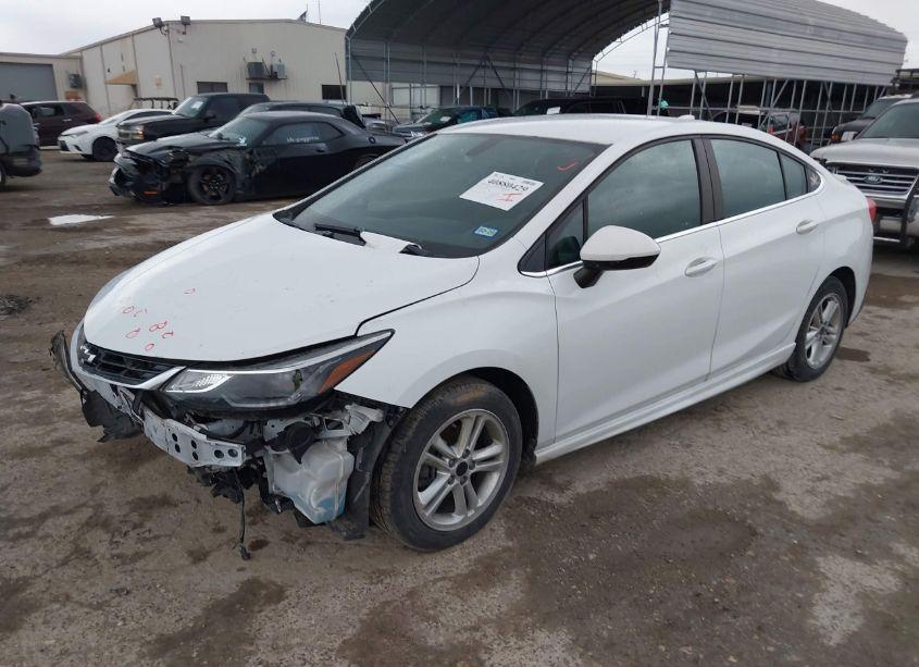 Photo 2 of 2018 Chevrolet Cruze LT AUTO (VIN 1G1BE5SM4J7189681)