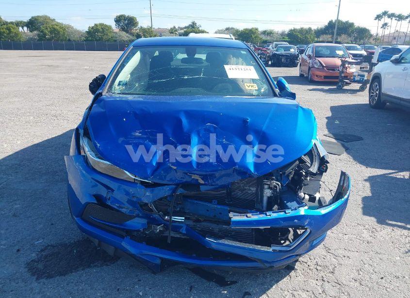 Photo 12 of 2018 Chevrolet Cruze LT AUTO (VIN 1G1BE5SM4J7196467)