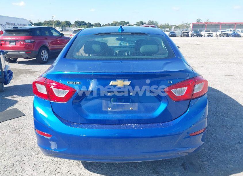 Photo 16 of 2018 Chevrolet Cruze LT AUTO (VIN 1G1BE5SM4J7196467)
