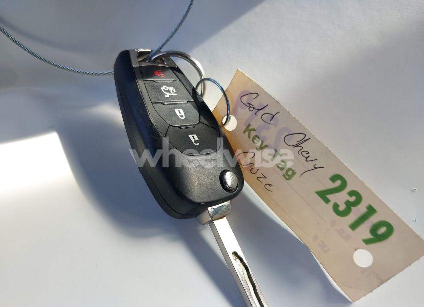 Photo 11 of 2018 Chevrolet Cruze LT AUTO (VIN 1G1BE5SM4J7207712)