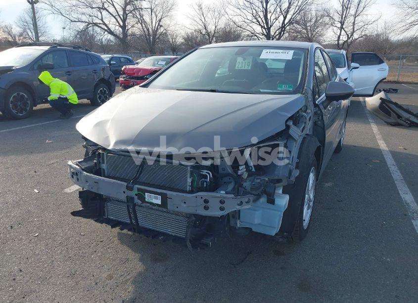 Photo 6 of 2018 Chevrolet Cruze LT AUTO (VIN 1G1BE5SM4J7207712)