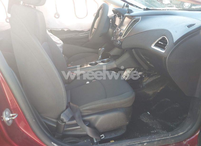 Photo 5 of 2018 Chevrolet Cruze LT AUTO (VIN 1G1BE5SM4J7208259)