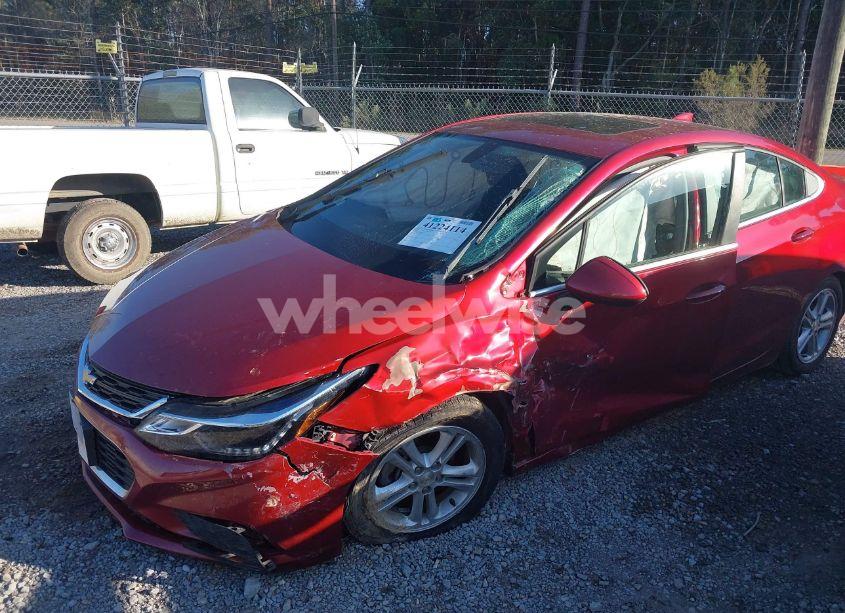 Photo 6 of 2018 Chevrolet Cruze LT AUTO (VIN 1G1BE5SM4J7208259)