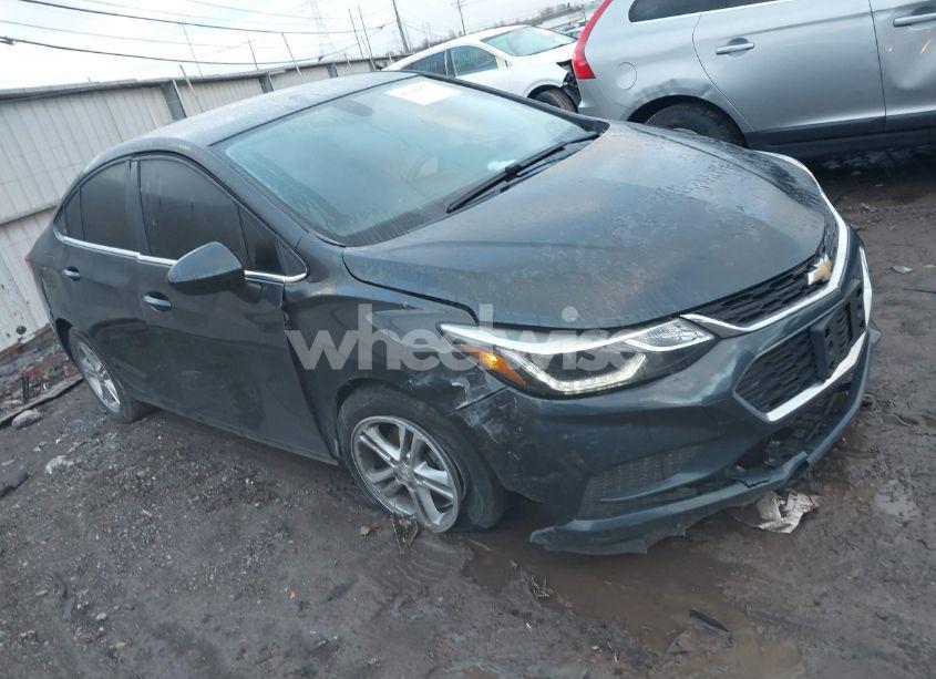 2018 Chevrolet Cruze LT AUTO (VIN 1G1BE5SM4J7210562) main photo