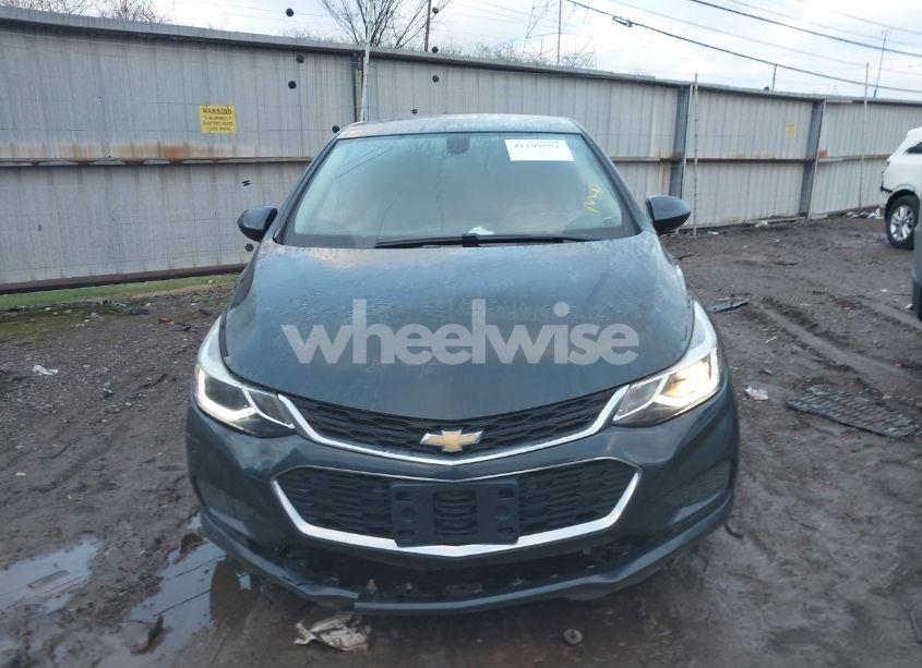 Photo 12 of 2018 Chevrolet Cruze LT AUTO (VIN 1G1BE5SM4J7210562)