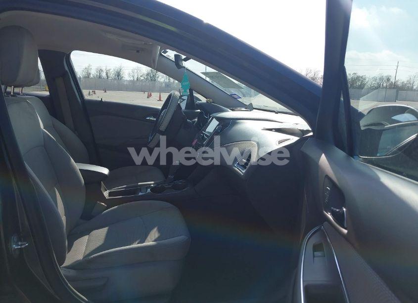 Photo 5 of 2018 Chevrolet Cruze LT AUTO (VIN 1G1BE5SM4J7226454)