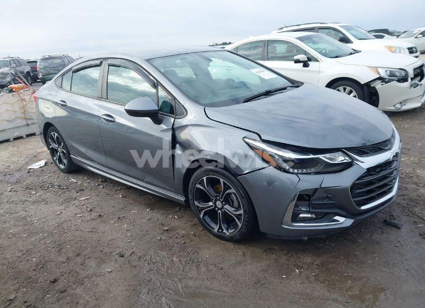 2019 Chevrolet Cruze LT (VIN 1G1BE5SM4K7131426) main photo