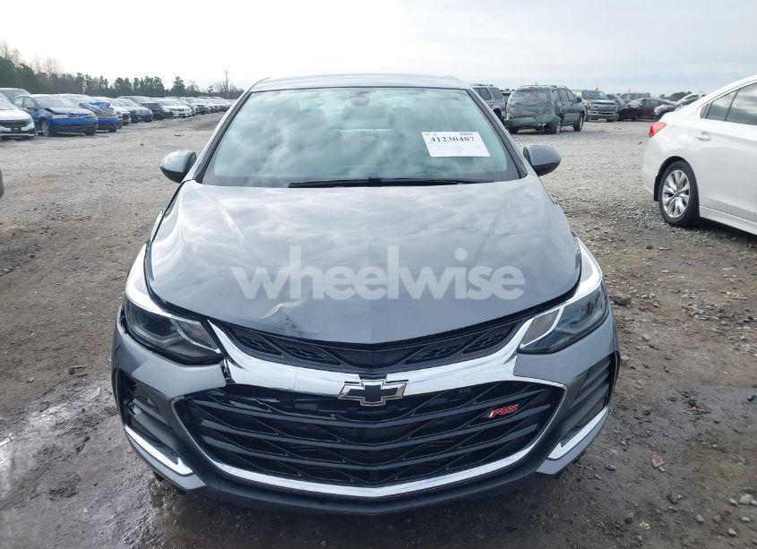 Photo 12 of 2019 Chevrolet Cruze LT (VIN 1G1BE5SM4K7131426)