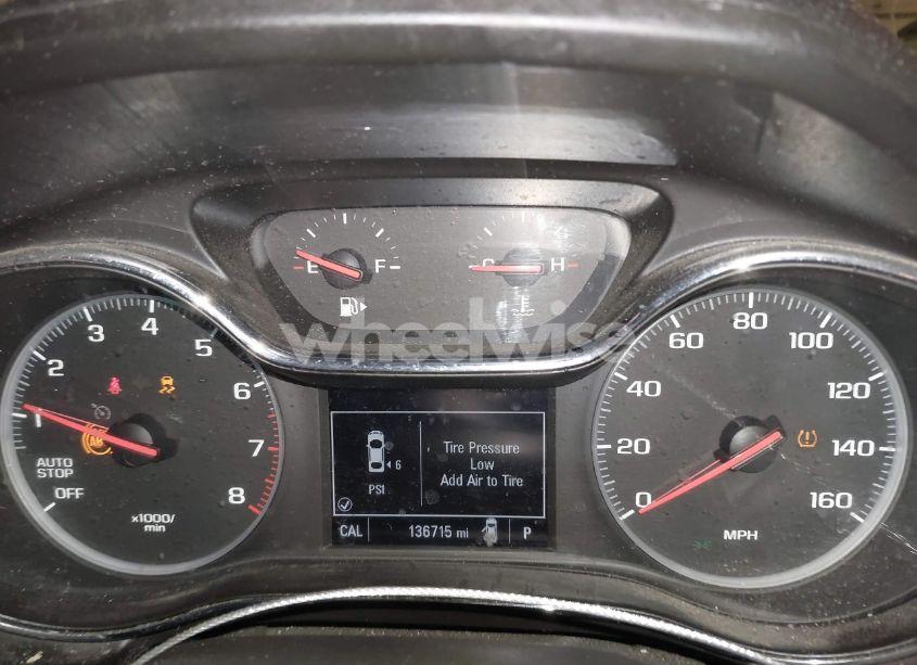 Photo 7 of 2019 Chevrolet Cruze LT (VIN 1G1BE5SM4K7142717)