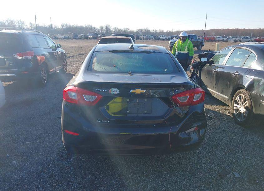 Photo 16 of 2016 Chevrolet Cruze LT AUTO (VIN 1G1BE5SM5G7233776)