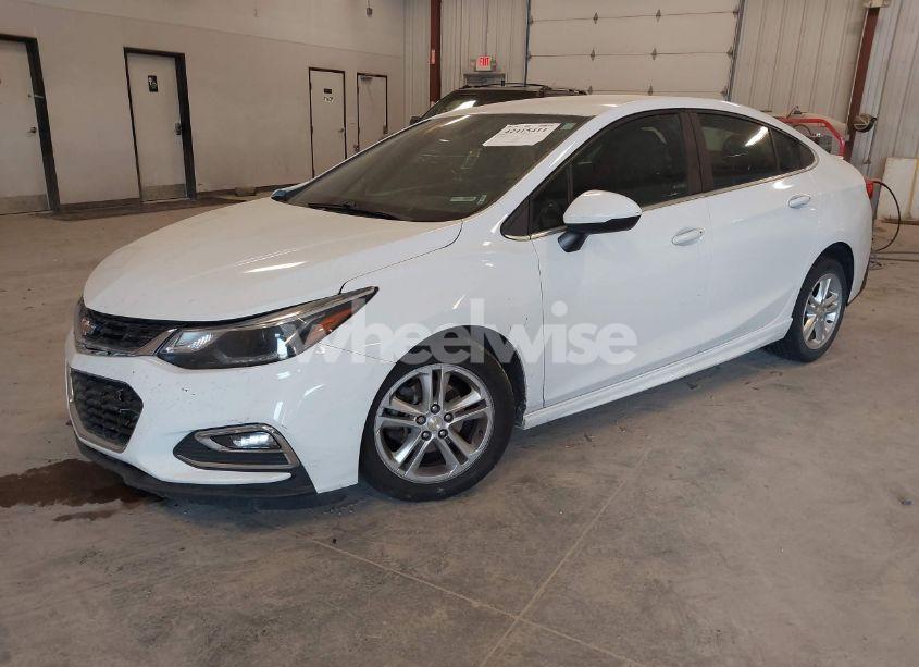 Photo 2 of 2016 Chevrolet Cruze LT AUTO (VIN 1G1BE5SM5G7270911)