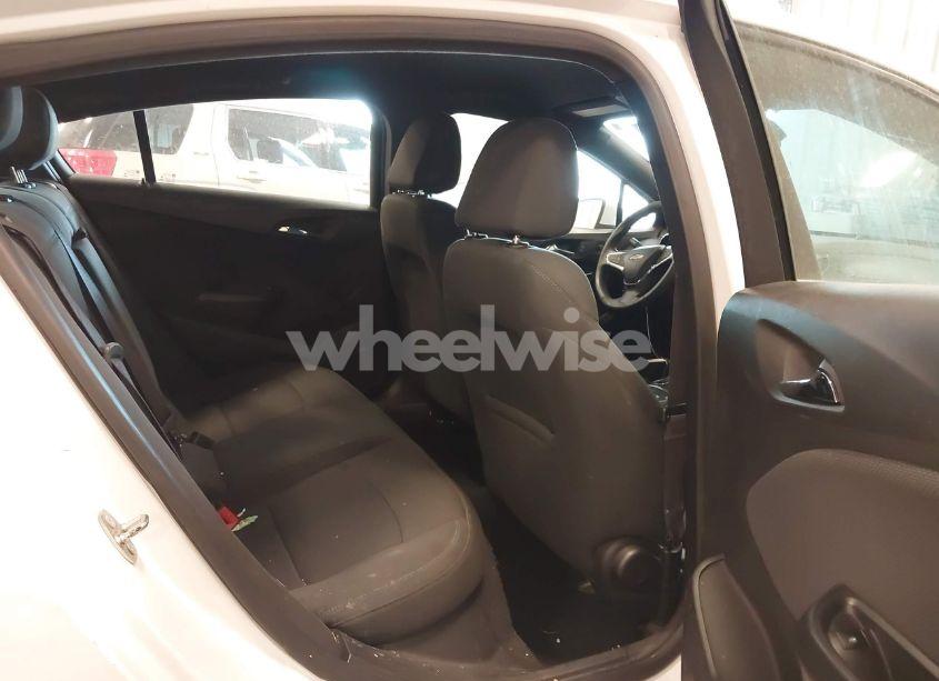 Photo 8 of 2016 Chevrolet Cruze LT AUTO (VIN 1G1BE5SM5G7270911)