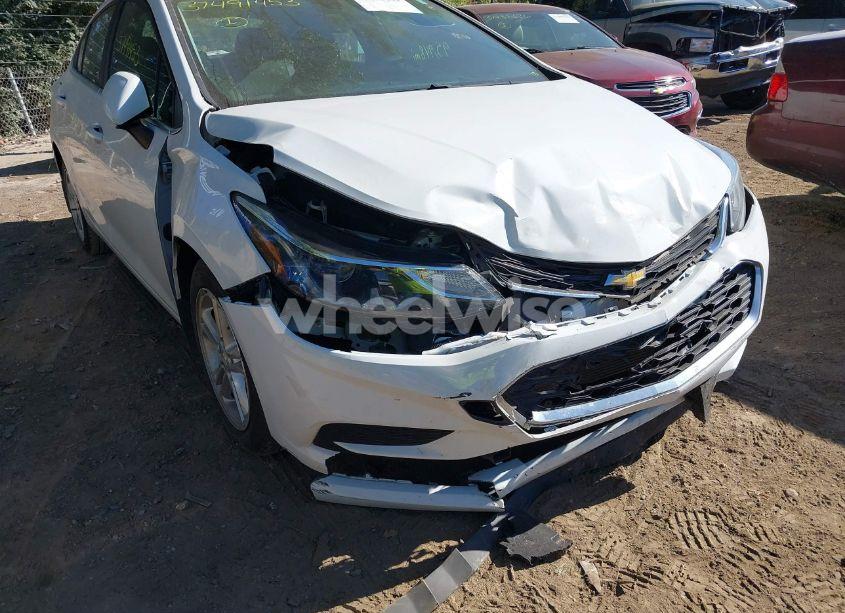 Photo 6 of 2017 Chevrolet Cruze LT AUTO (VIN 1G1BE5SM5H7143867)