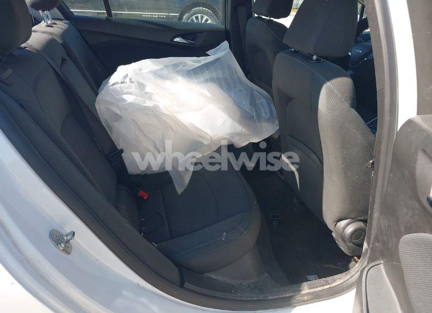 Photo 8 of 2017 Chevrolet Cruze LT AUTO (VIN 1G1BE5SM5H7156277)