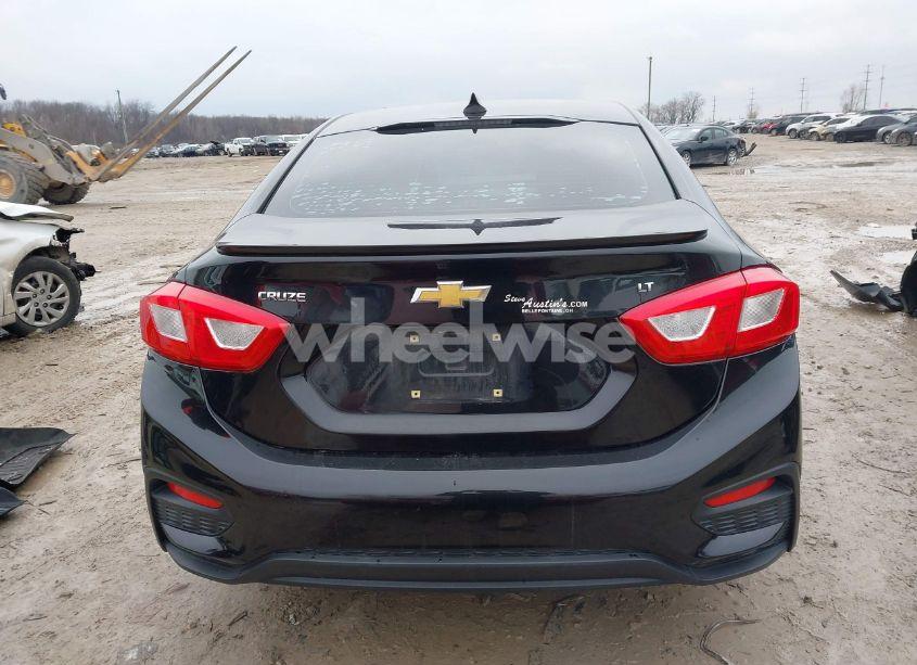 Photo 16 of 2017 Chevrolet Cruze LT AUTO (VIN 1G1BE5SM5H7160748)