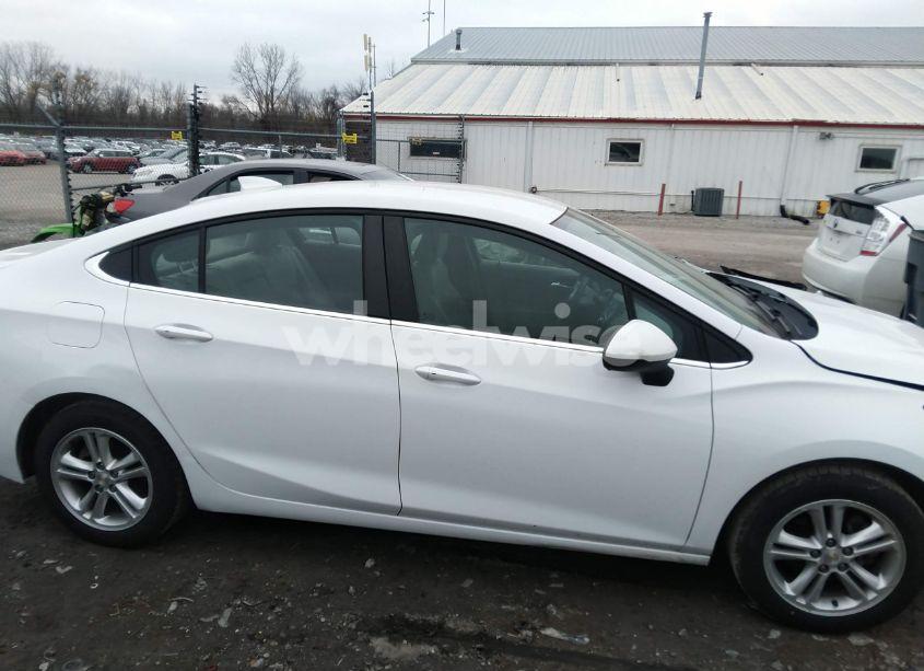 Photo 14 of 2017 Chevrolet Cruze LT AUTO (VIN 1G1BE5SM5H7160782)
