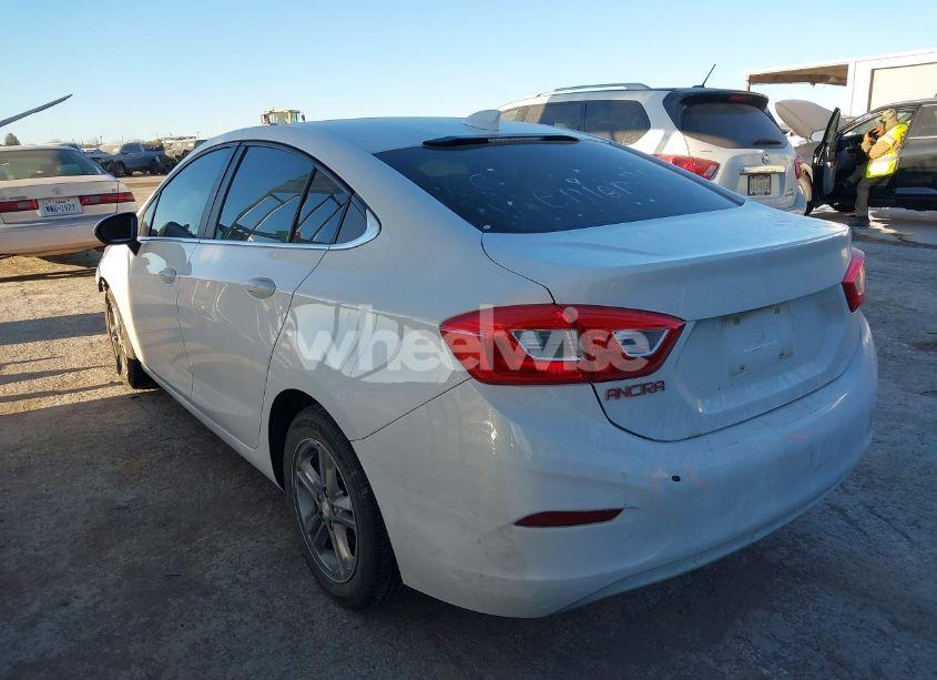 Photo 3 of 2017 Chevrolet Cruze LT AUTO (VIN 1G1BE5SM5H7162399)