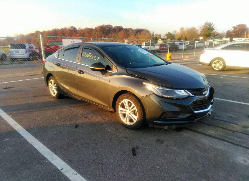 2017 Chevrolet Cruze LT AUTO (VIN 1G1BE5SM5H7162578) main photo