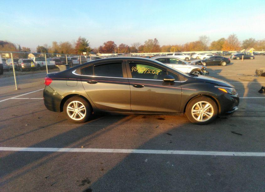 Photo 11 of 2017 Chevrolet Cruze LT AUTO (VIN 1G1BE5SM5H7162578)