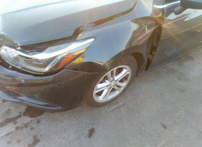 Photo 15 of 2017 Chevrolet Cruze LT AUTO (VIN 1G1BE5SM5H7162578)