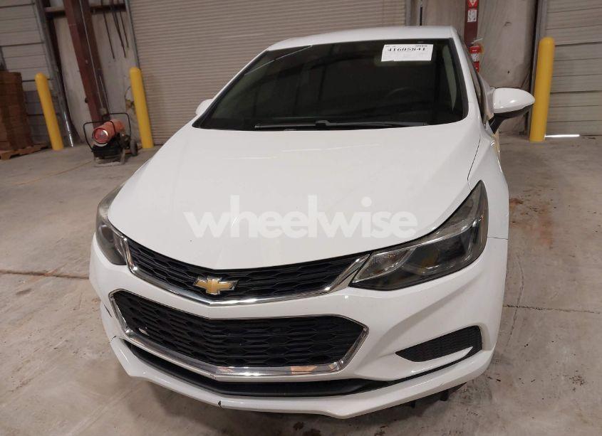 Photo 12 of 2017 Chevrolet Cruze LT AUTO (VIN 1G1BE5SM5H7163066)