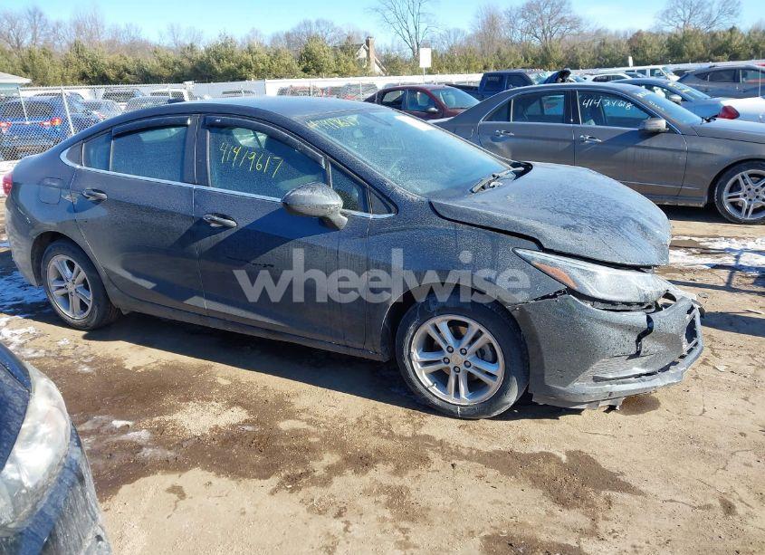 Photo 13 of 2017 Chevrolet Cruze LT AUTO (VIN 1G1BE5SM5H7166100)