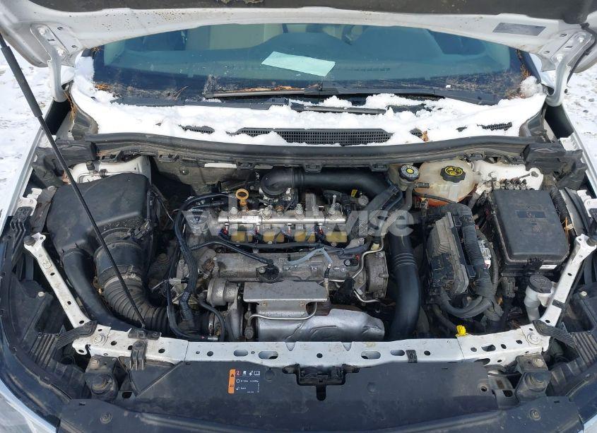 Photo 10 of 2017 Chevrolet Cruze LT AUTO (VIN 1G1BE5SM5H7171345)