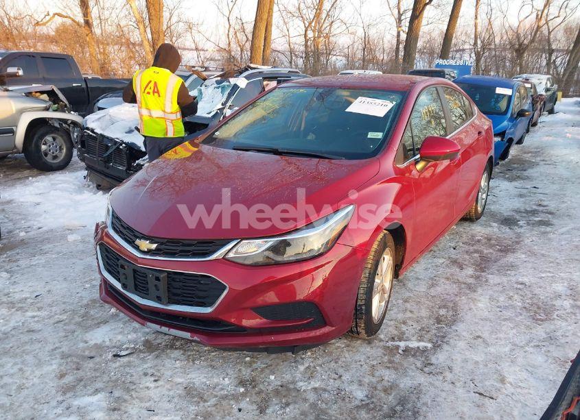 Photo 2 of 2017 Chevrolet Cruze LT AUTO (VIN 1G1BE5SM5H7189957)