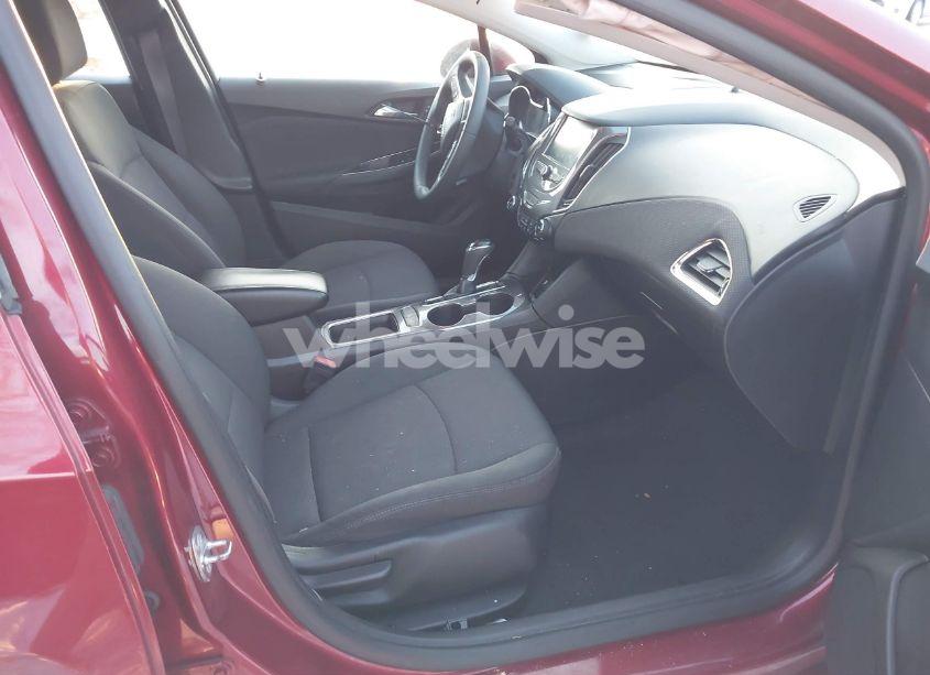 Photo 5 of 2017 Chevrolet Cruze LT AUTO (VIN 1G1BE5SM5H7189957)