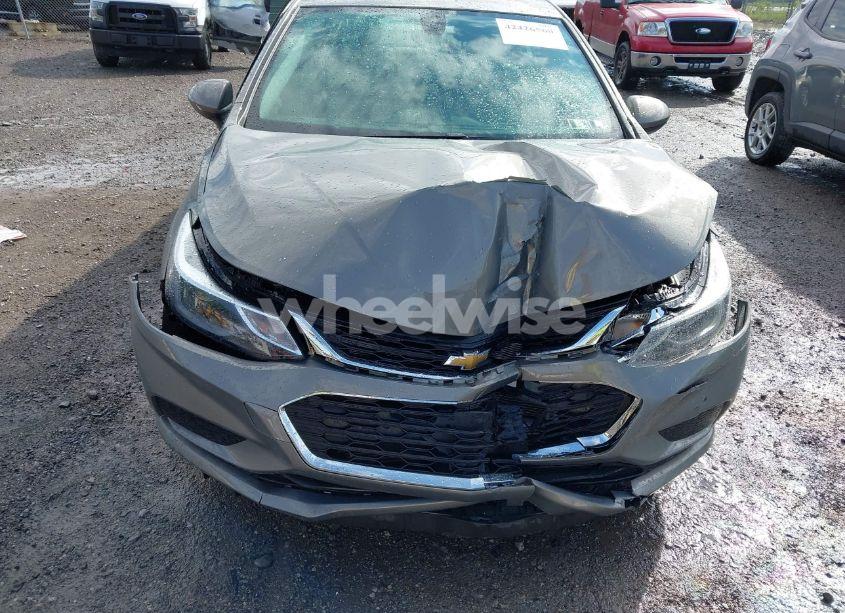 Photo 6 of 2017 Chevrolet Cruze LT AUTO (VIN 1G1BE5SM5H7200634)