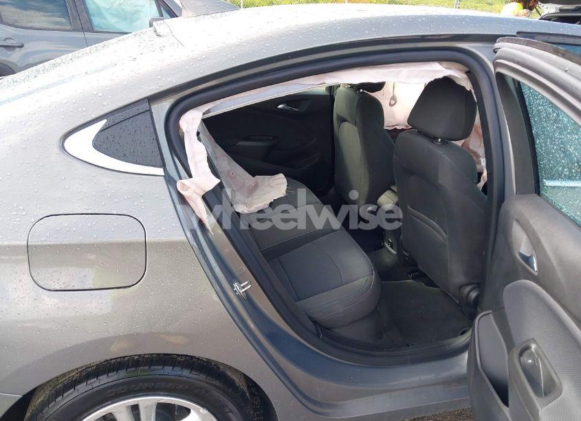 Photo 8 of 2017 Chevrolet Cruze LT AUTO (VIN 1G1BE5SM5H7200634)