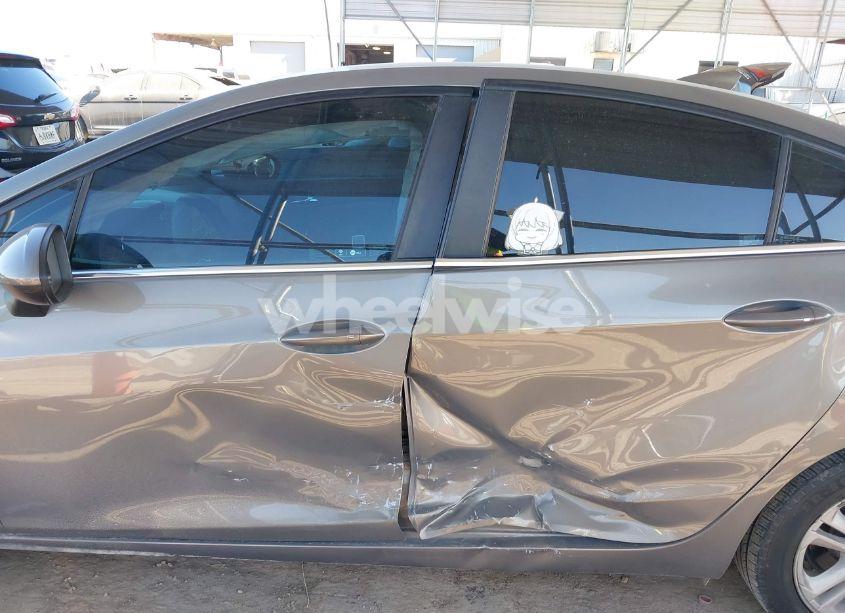 Photo 14 of 2017 Chevrolet Cruze LT AUTO (VIN 1G1BE5SM5H7209088)