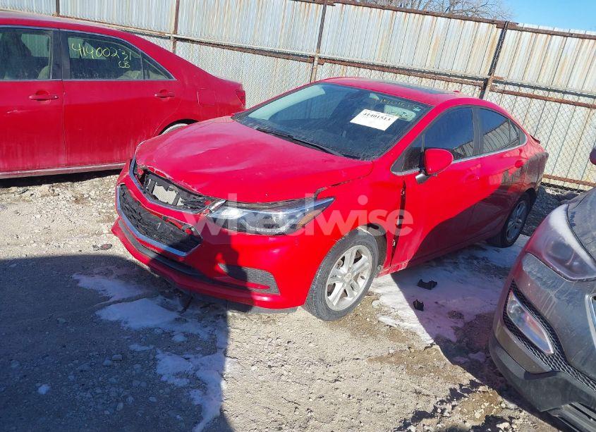 Photo 2 of 2017 Chevrolet Cruze LT AUTO (VIN 1G1BE5SM5H7209897)