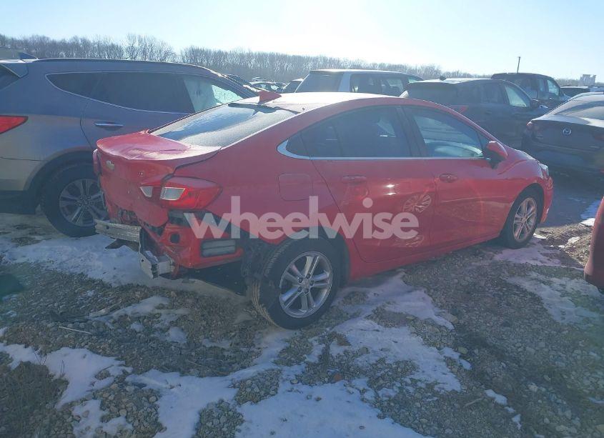 Photo 4 of 2017 Chevrolet Cruze LT AUTO (VIN 1G1BE5SM5H7209897)