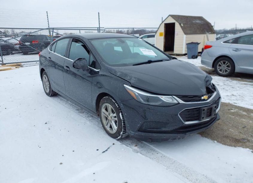 2017 Chevrolet Cruze LT AUTO (VIN 1G1BE5SM5H7213271) main photo