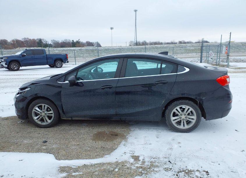 Photo 14 of 2017 Chevrolet Cruze LT AUTO (VIN 1G1BE5SM5H7213271)