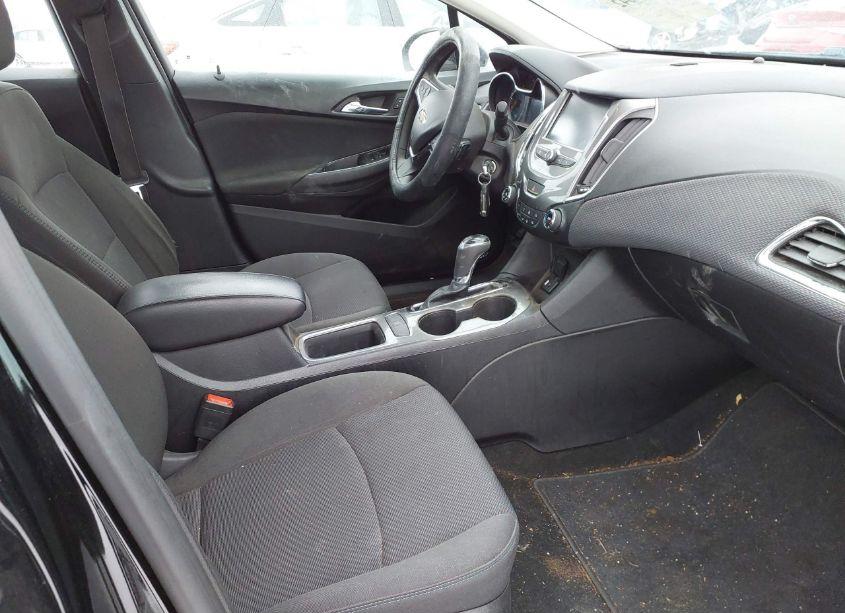 Photo 5 of 2017 Chevrolet Cruze LT AUTO (VIN 1G1BE5SM5H7213271)