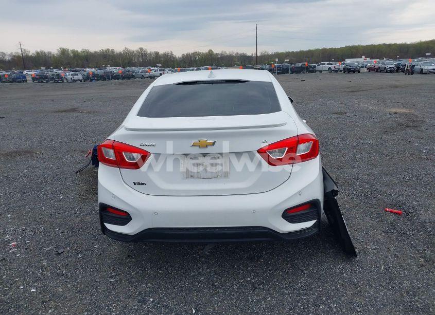 Photo 16 of 2017 Chevrolet Cruze LT AUTO (VIN 1G1BE5SM5H7221466)
