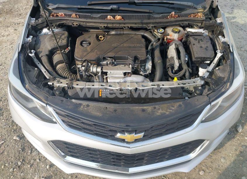 Photo 10 of 2017 Chevrolet Cruze LT AUTO (VIN 1G1BE5SM5H7222911)